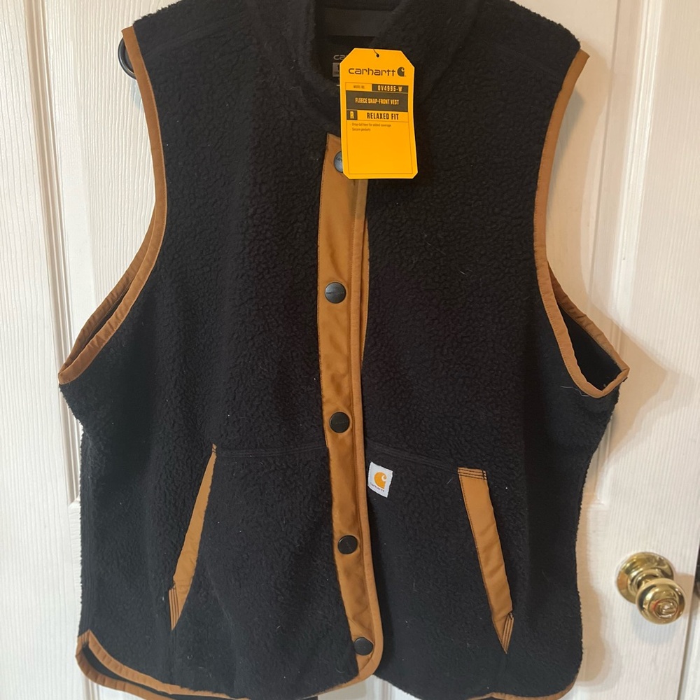 Carhartt Women’s Black and Brown Vest